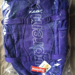 Supreme FW18 Backpack (purple)